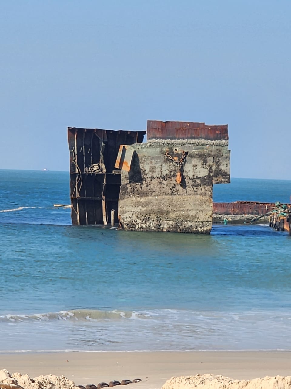 Marine structure repair operation at sea
